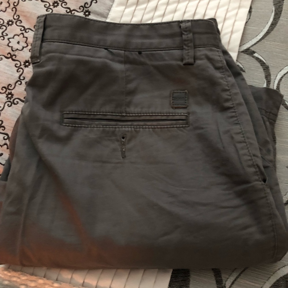Hugo Boss short - Picture 3 of 3